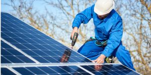 Installation Maintenance Panneaux Solaires Photovoltaïques à Chelun